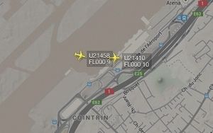 2 avions à suivre