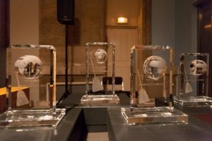 L’information du mardi : Balais d’or et Trophées 813