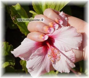 stamping konad sur ongles en gel uv