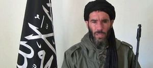 Attentats au Niger: donné pour mort par le Tchad, le jihadiste Belmokhtar réapparaît