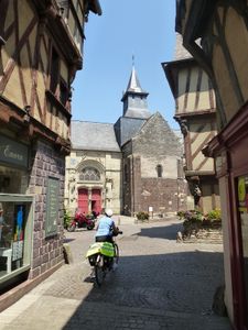 1. Bretagne St Armel, Questembert, la Vélodyssée de Malestroit à Roscoff