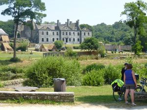 1. Bretagne St Armel, Questembert, la Vélodyssée de Malestroit à Roscoff