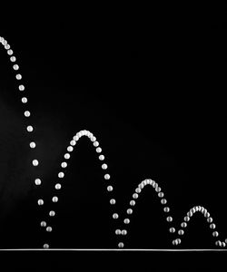 Mouvement - Multiple Exposure of Bouncing Golf Ball