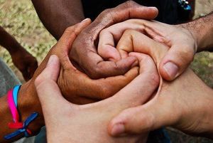 Unissez-vous et oeuvrez pour la transformation du monde.