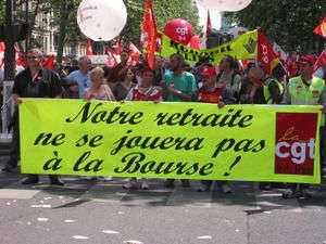 MINIMUM VIEILLESSE : DERISOIRE ET POUDRE AUX YEUX POUR DETOURNER L'ATTENTION