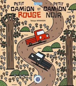 Petit camion rouge et petit camion noir