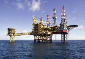Pétrole : le secteur commence à ressentir les effets des sanctions contre la Russie
