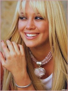 TOUJOURS LES BLONDES