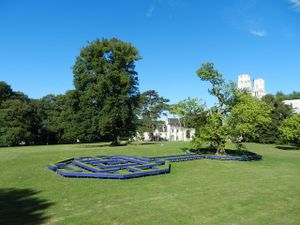 Jumièges - à ciel ouvert : art contemporain environnemental dans le parc de l'abbaye de Jumièges, (76)