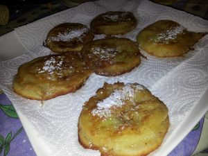 beignets aux pommes