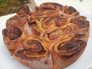 Chinois a la crème patissière et à la pâte de pistache