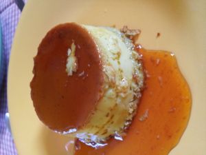 Crème renversée à la pistache et au caramel