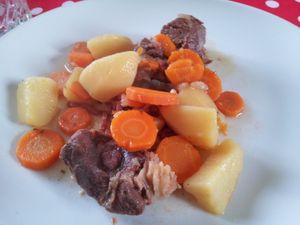 Mijoté de boeuf aux carottes et au bacon