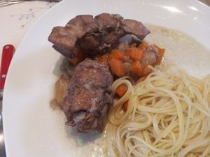 Civet de lapin aux pâtes fraiches