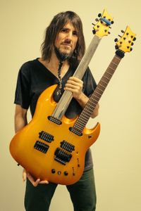 Ron "Bumblefoot" Thal évoque sa frustration quant au management de GN'R