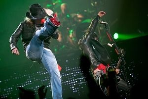 Les 1ères dates de sortie du DVD "Appetite For Democracy" dévoilées !