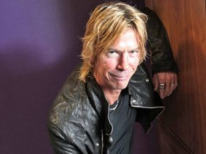 Duff McKagan présent dans l'émission de radio "Let There Be Talk"