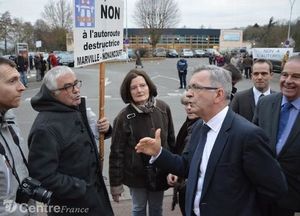 Présence à l'inauguration de l'Agora à Vernouillet