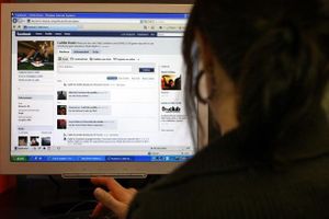 Parli male di qualcuno su Facebook senza nominarlo? È diffamazione