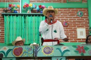http://img.over-blog-kiwi.com/300x300/0/56/62/66/201308/ob_cf56dc_gaudencio-mancilla-en-el-cni-1.jpg