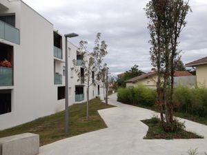 logements sociaux: le bonheur des résidents des jardins d'Eugénie.