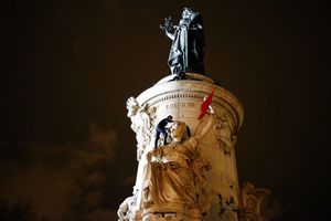 " NUIT DEBOUT " POURQUOI PAS ?