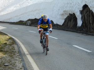 Plus de 400 cols franchis : Résumé