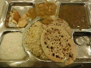 J'ai mangé dans un temple Sikh for free (sic)