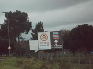 Pour parler de cette pollution visuelle: les panneaux publicitaires, grâce au décret "Macron" on peut s'attendre à leur extension!