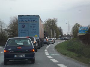 Bétonnons les espaces naturels tant qu'il en reste encore! Une nouvelle zone commerciale va voir le jour au niveau des 5 chemins sur l'avenue de Magudas Haillan St Médard en Jalles, CONCERTATION Déposez vos avis si vous aimez la nature!