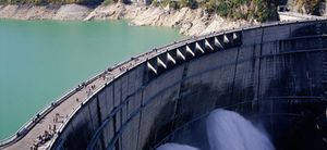 Loi de transition énergétique = privatisation des barrages hydroélectriques
