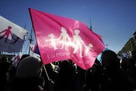 Manif Pour Tous à Montpellier: des Identitaires agressent des féministes à coup de barre de fer. Bilan: quatre personnes à l'hopital