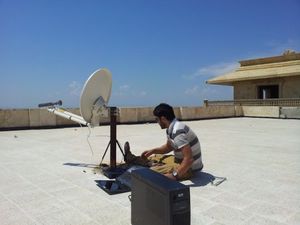 "En Syrie, sous les bombes, ils diffusent des radios libres !"