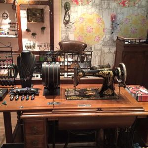 BOUTIQUE-ATELIER JULIE SION
