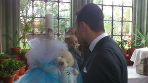 Tradition roumaine : ma Première Coupe de Cheveux de Bébé