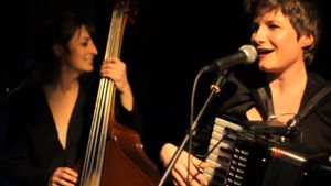 Emilie Cadiou en duo