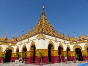 Mandalay: La ville du tek