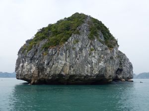 La baie d’Halong…ou plutôt la baie de Lan Ha