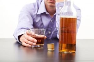 Qu'est ce qui pousse les pères à consommer plus d'alcool dans la séparation?