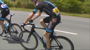 L'image du Jour : La chute de Froome