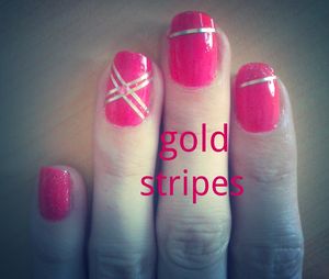 Nail art masking tape et perles de caviar