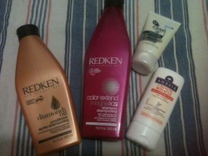 ROUTINE CAPILLAIRE - REDKEN, DOVE et AUSSIE