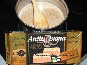 Crème glacée au Turron (nougat)