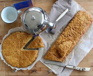 Galette Sablée à la Vanille Bleue. Coco ou Pralin? Je vous pose la question!
