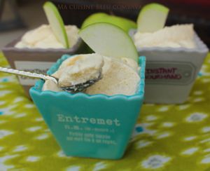 Mousse Bavaroise à la Pomme et à la Vanille Bleue