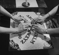 Dossier Jeu : Le jeu du Ouija