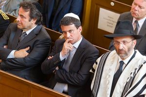 Manuel Valls a secrètement rendez-vous avec le leader de l'extrême droite israélienne