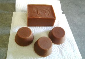 Essai ! Un savon-shampoing au BTMS, gel lait/psyllium et surgraissé au macérât de henné/kapoor non filtré