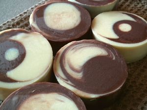 Savon au yaourt, marbré au cacao