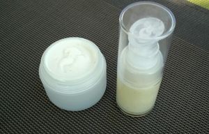 Soin contour des yeux : version gel pour la nuit, version crème fluide pour le jour (EDIT)